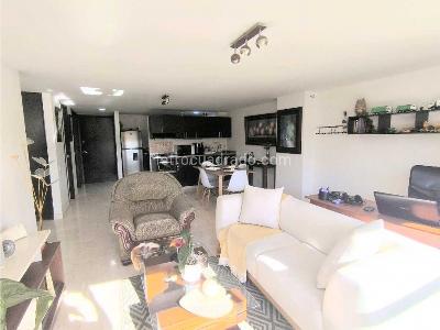 Apartamento de 2 alcobas en venta en Mayorca, Sabaneta, 71 m² · foto 4 de 18