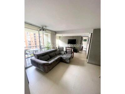 Apartamento en venta en La Almeria, Medellín · foto 2 de 17