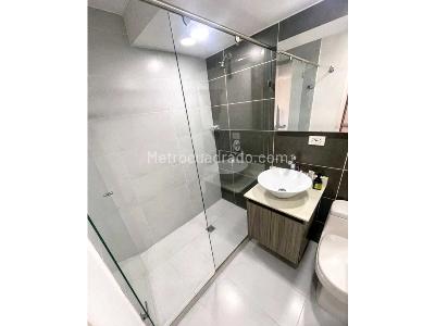 Apartamento en venta en La Almeria, Medellín · foto 7 de 17