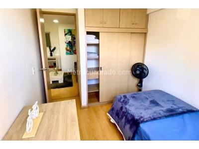 Apartamento de 3 alcobas en venta en Loma De Los Bernal, Medellín, 75 m² · foto 14 de 18