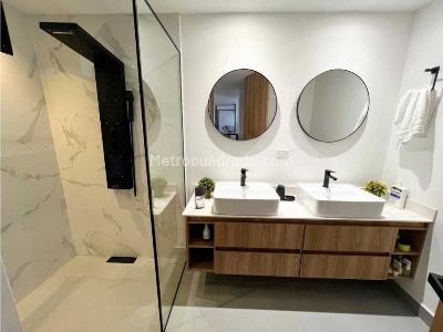 Casa de 3 alcobas en venta en Laureles Nogal, Medellín, 192 m² · foto 6 de 13