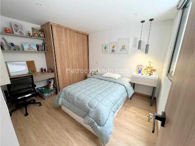 Casa de 3 alcobas en venta en Laureles Nogal, Medellín, 192 m² · foto 8 de 13