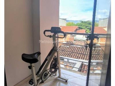 Apartamento de 3 alcobas en venta en Belen Rosales, Medellín, 72 m² · foto 6 de 10