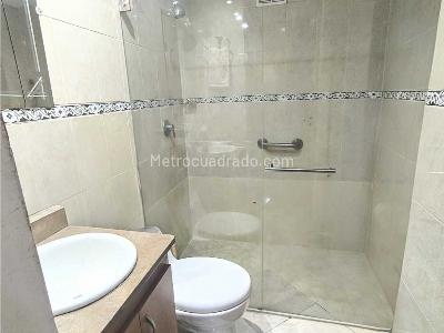 Apartamento de 3 alcobas en venta en Belen Rosales, Medellín, 72 m² · foto 7 de 10