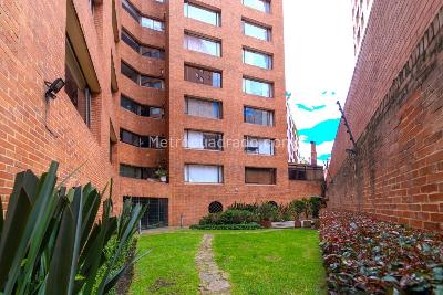 Apartamento en venta en La Carolina, Bogotá · foto 2 de 20