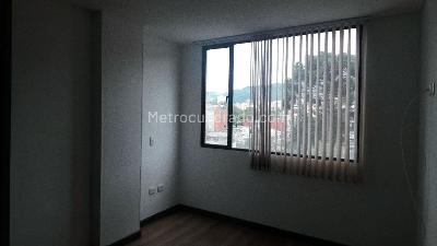 Apartamento de 3 alcobas en venta en San Luis Galerias, Bogotá, 71 m² · foto 7 de 11