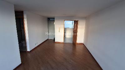 Apartamento en venta en Alfonso Lopez, Bogotá · foto 3 de 16
