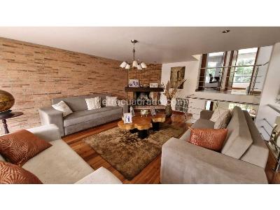Casa de 5 alcobas en venta en Campincito, Chía, 263 m² · foto 4 de 20