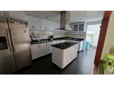 Casa de 5 alcobas en venta en Campincito, Chía, 263 m² · foto 8 de 20
