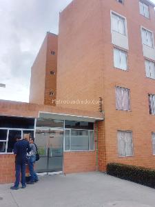 Apartamento de 3 alcobas en venta en Alameda San Rafael, Zipaquirá, 67 m² · foto 2 de 14