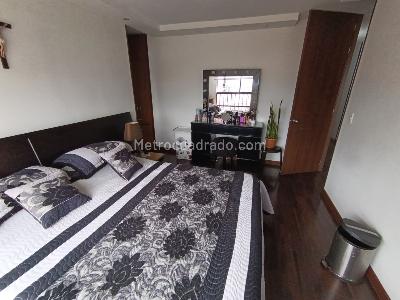 Apartamento de 4 alcobas en venta en Pontevedra, Bogotá, 106 m² · foto 16 de 20
