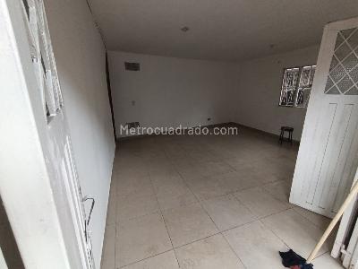 Casa de 5 alcobas en venta en Desarrollo El Japon, Bogotá, 180 m² · foto 16 de 20