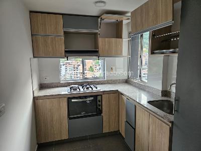 Apartamento en Arriendo, Loma De Los Bernal, Medellín en Loma De Los Bernal