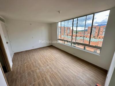 Apartamento de 2 alcobas en arriendo en Lagos De Torca Hacienda El Bosque, Bogotá, 42 m² · foto 2 de 13