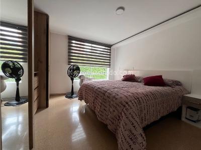 Apartamento de 3 alcobas en venta en Sur Oriente, Medellín, 136 m² · foto 9 de 11