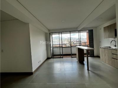 Apartamento en venta en Sur, Itagüí · foto 2 de 19