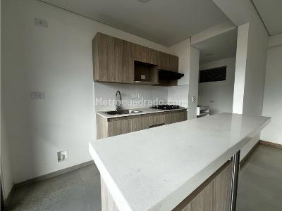 Apartamento en venta en Sur, Itagüí · foto 5 de 19
