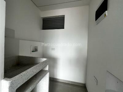 Apartamento en venta en Sur, Itagüí · foto 6 de 19