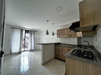 Apartamento en venta en Norte, Medellín · foto 2 de 12