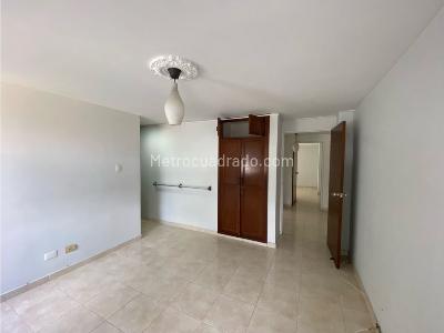 Apartamento en venta en Pinares, Pereira · foto 8 de 20