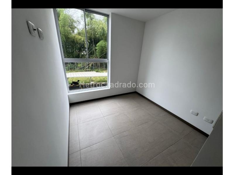 Piso – Dosquebradas - Más