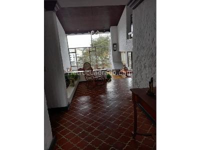Casa de 3 alcobas en venta en El Triangulo, Manizales, 385 m² · foto 5 de 19