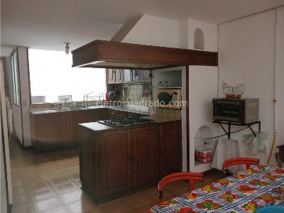 Casa de 3 alcobas en venta en El Triangulo, Manizales, 385 m² · foto 11 de 19