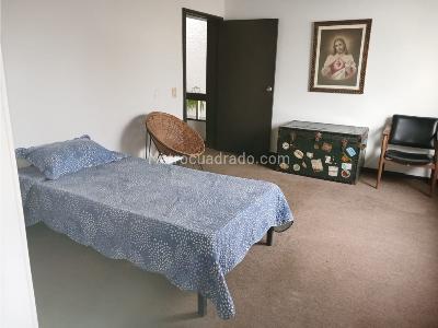 Casa de 3 alcobas en venta en El Triangulo, Manizales, 385 m² · foto 17 de 19