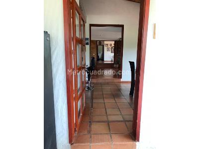 Casa de 4 alcobas en venta en Via Armenia, Pereira, 280 m² · foto 12 de 20
