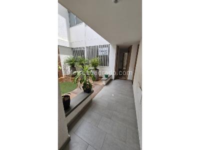 Apartamento en venta en La Francia, Manizales · foto 3 de 19