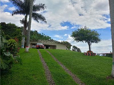 Casa de 4 alcobas en venta en Cuchilla Del Salado, Manizales, 225 m² · foto 3 de 20