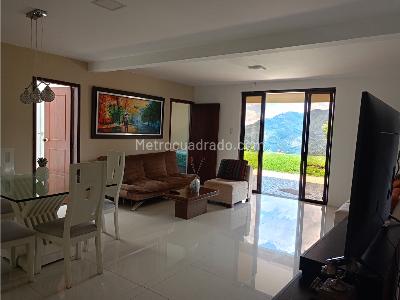 Casa de 4 alcobas en venta en Cuchilla Del Salado, Manizales, 225 m² · foto 9 de 20