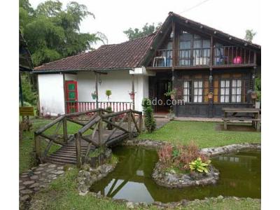Casa de 5 alcobas en venta en Via Armenia, Pereira, 520 m² · foto 3 de 4