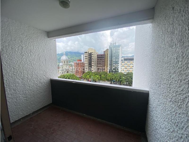 Oficina en Arriendo, Centro, Pereira - Más
