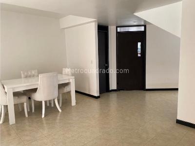 Casa en venta en Unicentro, Pereira · foto 3 de 17