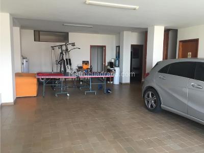 Casa en venta en Pinares, Pereira · foto 3 de 16