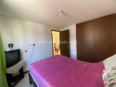 Apartamento de 2 alcobas en venta en San Luis, Pereira, 38 m² · foto 9 de 20
