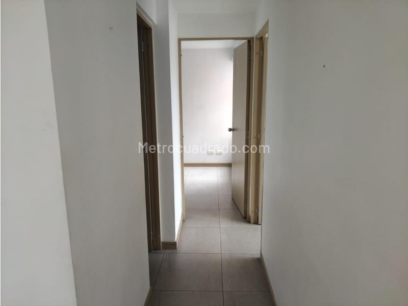 Piso – AMCO, Area Metropolitana Centro Occidente, San Sebastian - Más