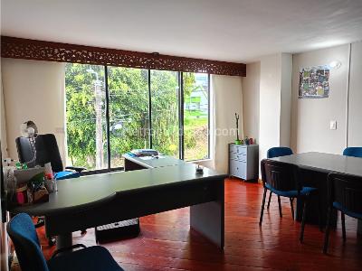 Casa en venta en La Camelia, Manizales · foto 2 de 20
