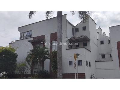 Casa en venta en Av, Pereira · foto 2 de 4