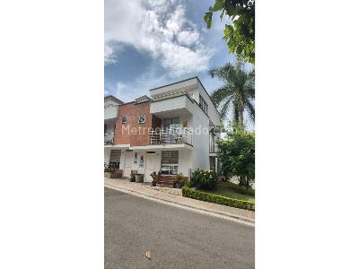 Casa en venta en Av, Pereira · foto 3 de 4