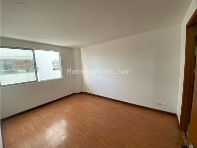 Apartaestudio en venta en Pinares, Pereira, 65 m² · foto 4 de 10