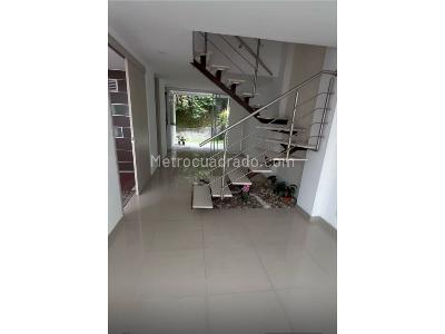 Casa en venta en San Marcel, Manizales · foto 2 de 8