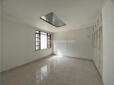 Casa de 5 alcobas en venta en Alamos, Pereira, 364 m² · foto 16 de 20