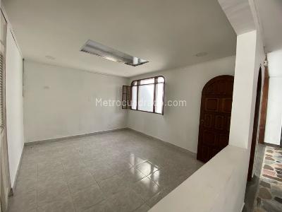 Casa de 5 alcobas en venta en Alamos, Pereira, 364 m² · foto 19 de 20