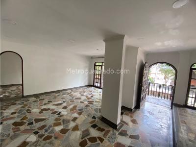 Casa de 5 alcobas en venta en Alamos, Pereira, 364 m² · foto 2 de 20