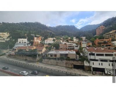 Apartamento de 3 alcobas en venta en El Refugio, Bogotá, 130 m² · foto 5 de 20