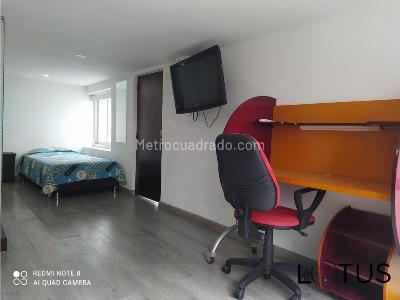 Casa de 5 alcobas en venta en Santa Teresita, Bogotá, 321 m² · foto 4 de 20