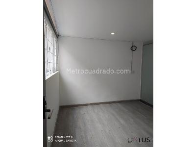 Casa de 5 alcobas en venta en Santa Teresita, Bogotá, 321 m² · foto 11 de 20