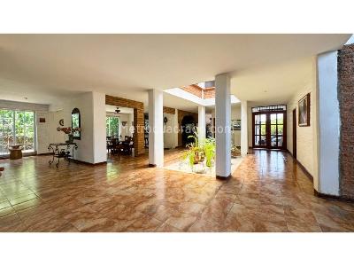 Casa de 5 alcobas en venta en El Hormiguero, Cali, 550 m² · foto 3 de 20
